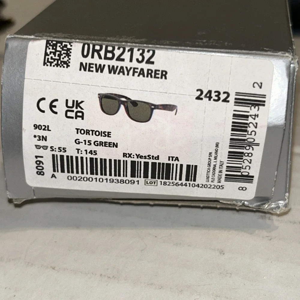 Ray-Ban New Wayfarer Tortoise/Green Classic G-15 55 mm Sunglasses RB2132 C1